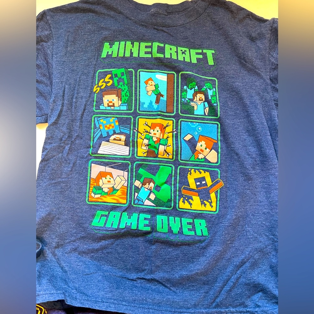 Boys Minecraft tee size 10/12